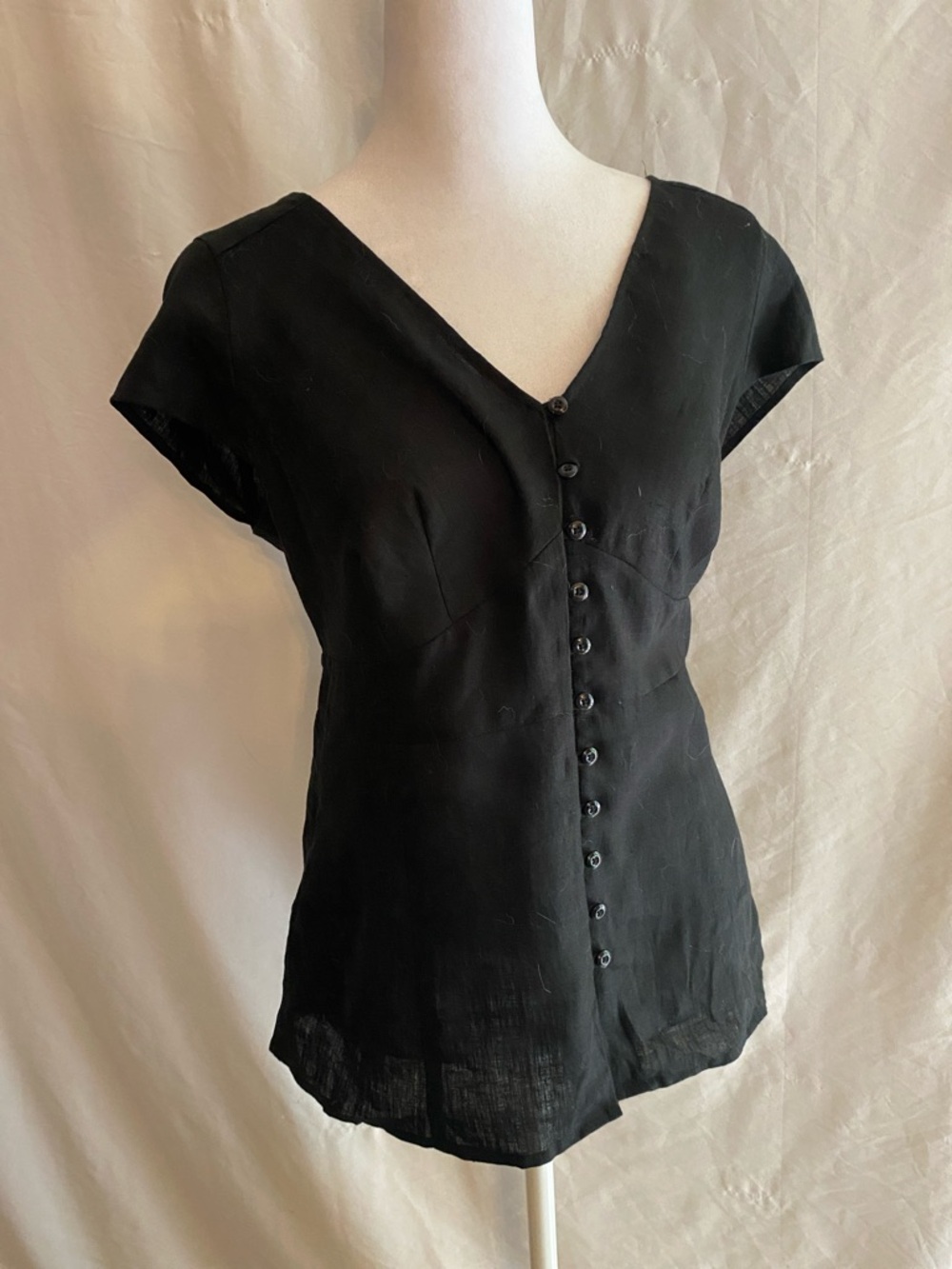 Ann Taylor loft petite size 8 black linen button up short sleeve top